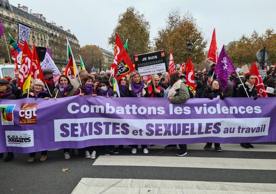 banderole CGT FSU Solidaire s Combattons les violences sexistes et sexuelles au travail